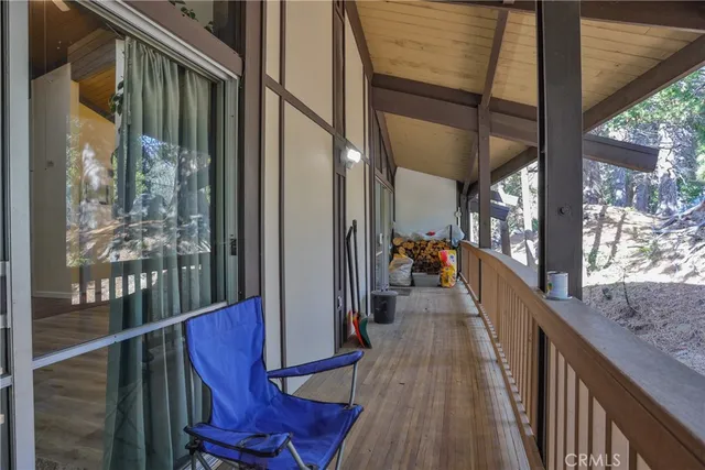 $289,000 | 872 Sierra Vista Drive, Unit 5, Twin Peaks, CA 92391