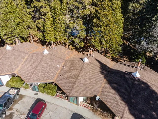 $289,000 | 872 Sierra Vista Drive, Unit 5, Twin Peaks, CA 92391