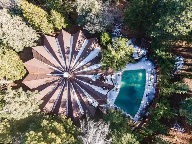 $289,000 | 872 Sierra Vista Drive, Unit 5, Twin Peaks, CA 92391