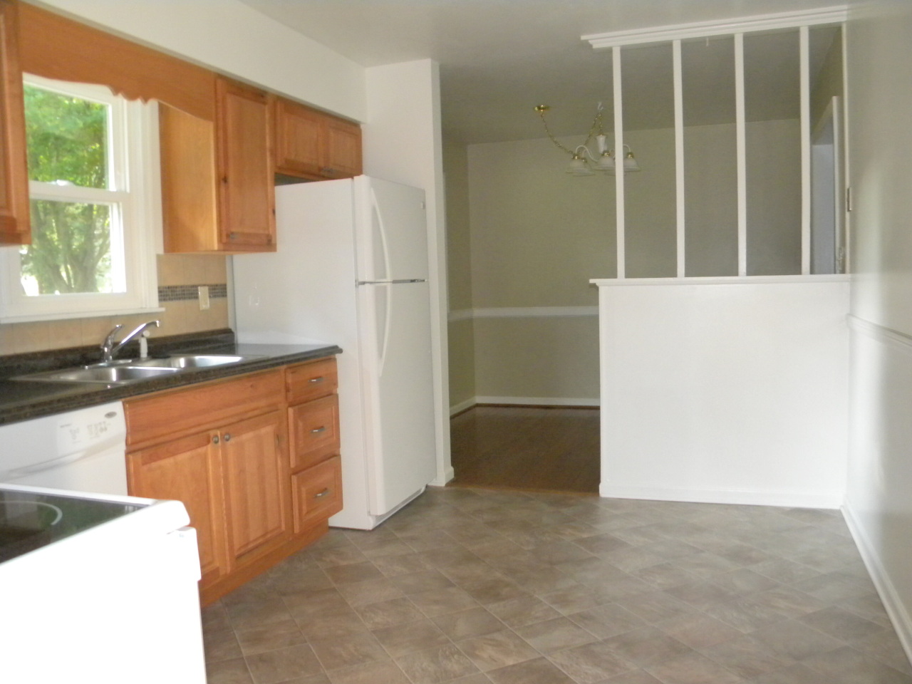 714 Mason Road Vinton, VA 24179 - Photo 5 of 16 Kitchen