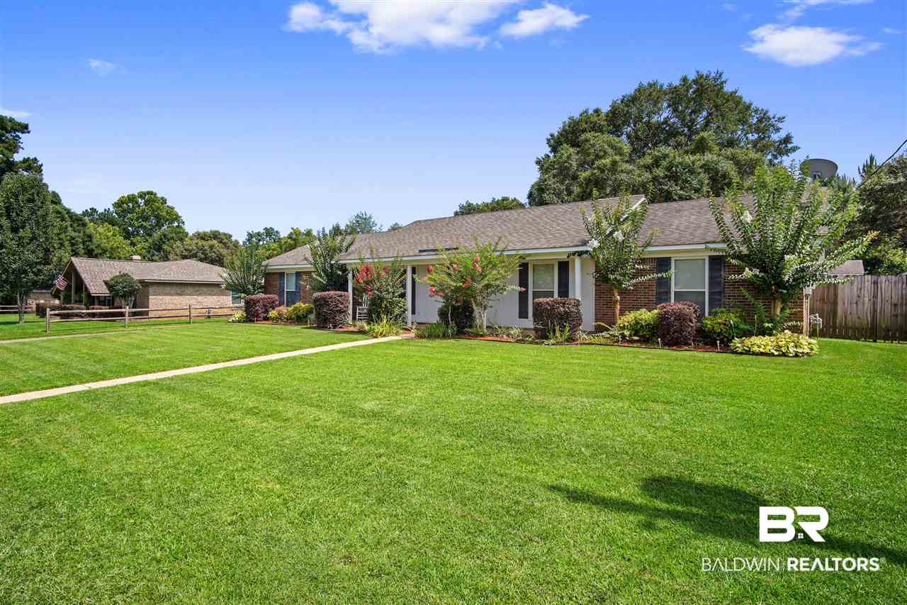 6681 David Drive South Theodore, AL 36582 - Photo 2 of 31 Front of Home