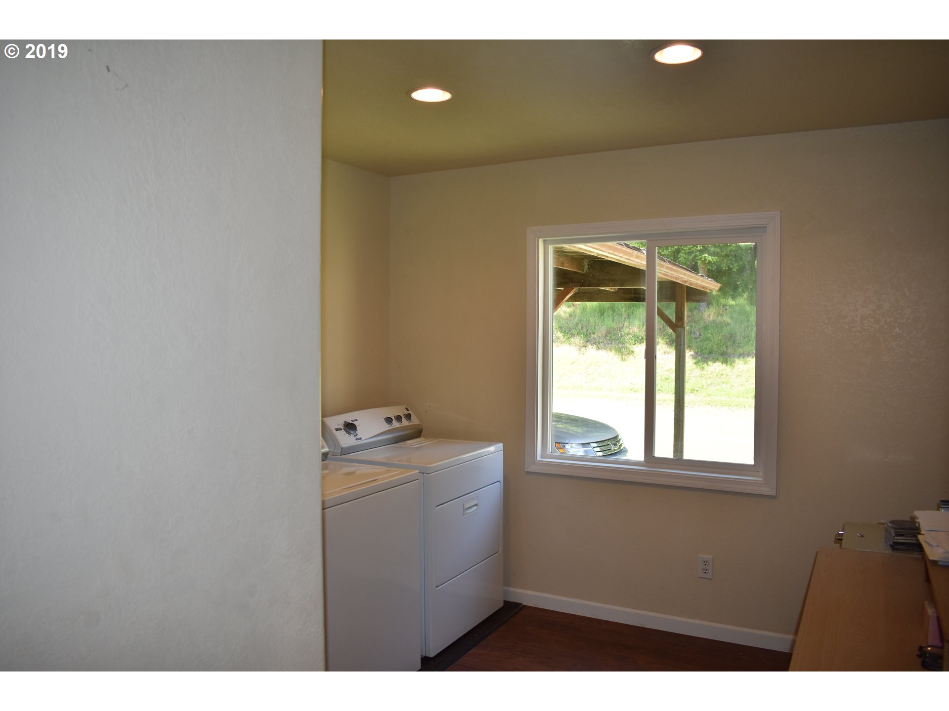 54324 Lucky Road Myrtle Point, OR 97458 - Photo 14 of 30 Gallery Image 14