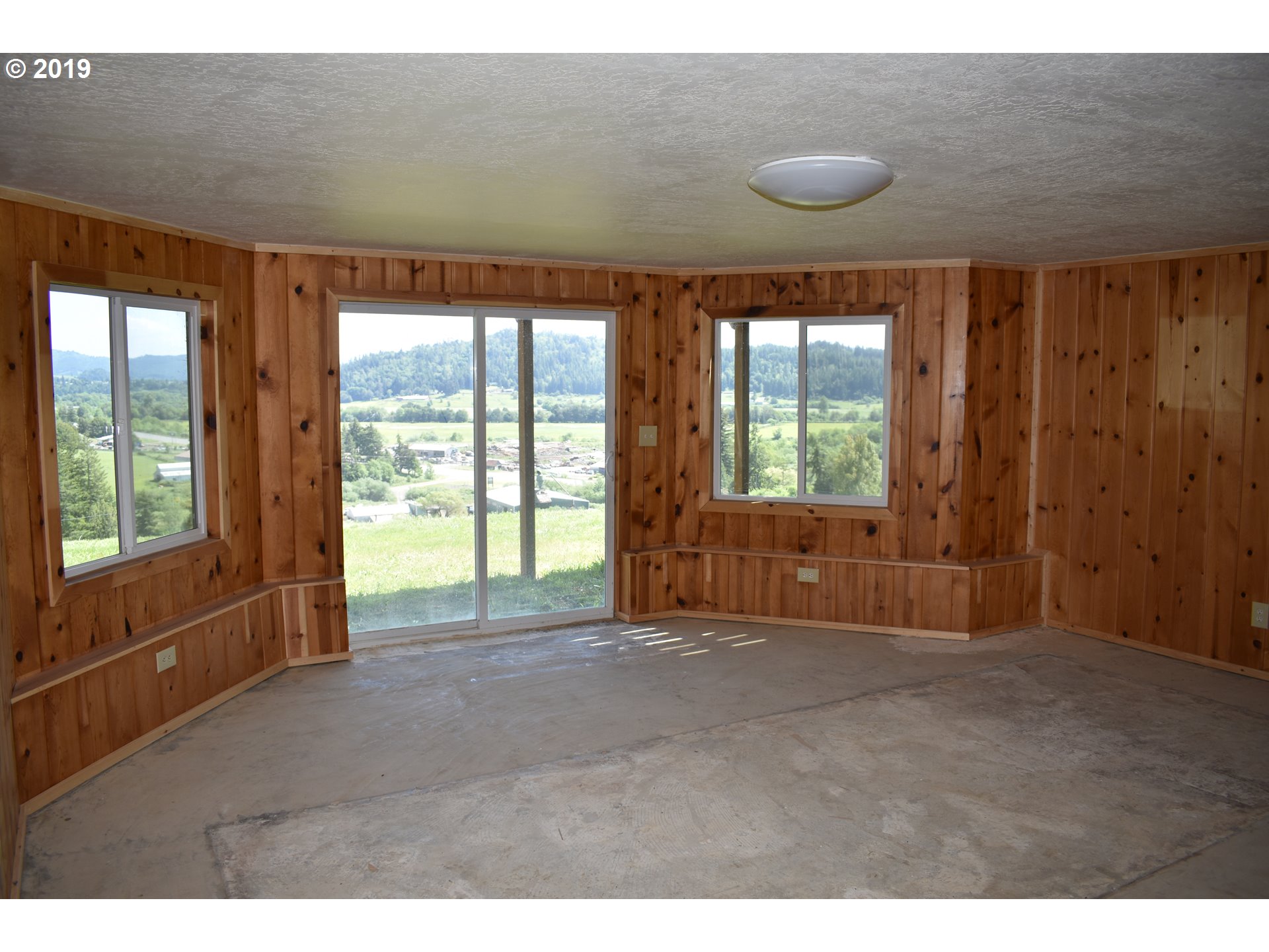 54324 Lucky Road Myrtle Point, OR 97458 - Photo 21 of 30 Gallery Image 21