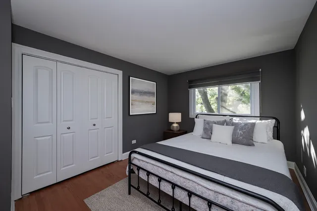 $3,400 | 8909 South 85th Court, Hickory Hills, IL 60457