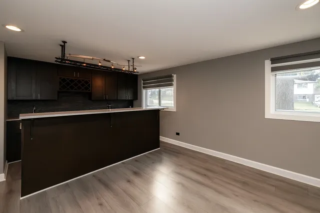 $3,400 | 8909 South 85th Court, Hickory Hills, IL 60457