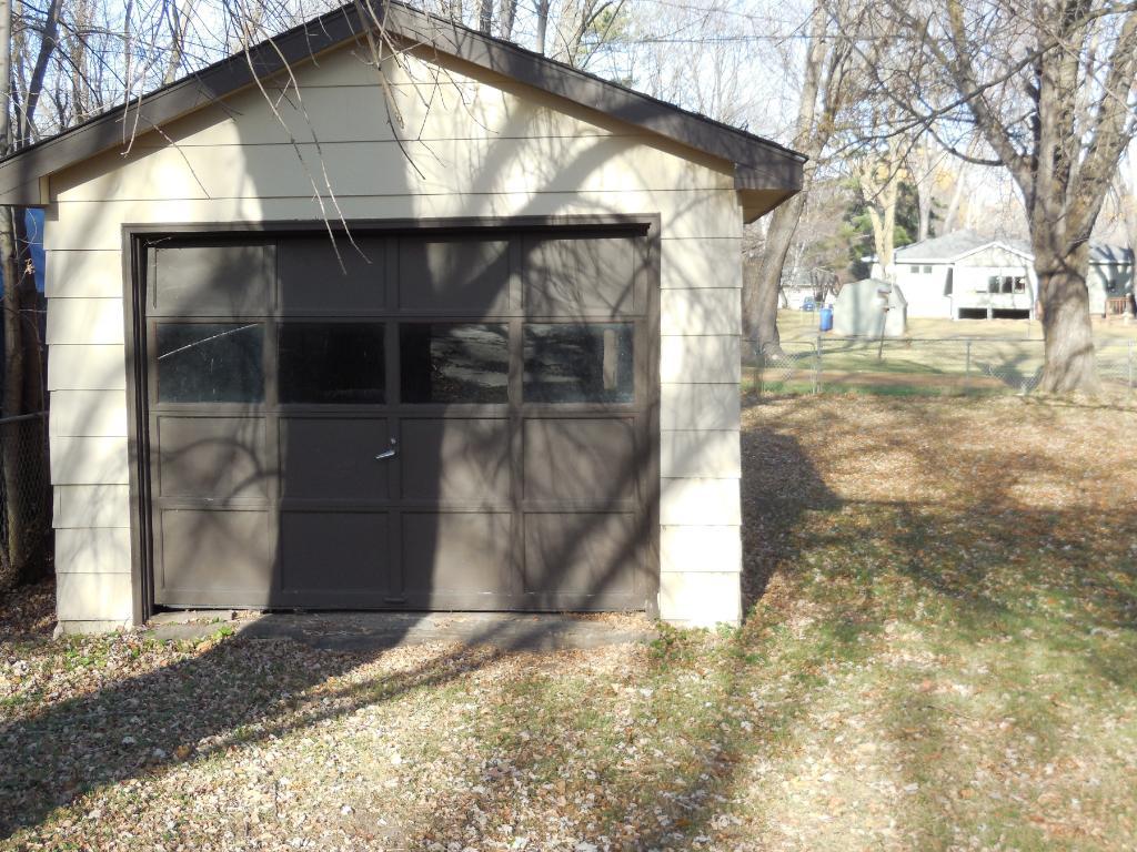 25840 Smithtown Road Shorewood, MN 55331 - Photo 12 of 12 Gallery Image 12