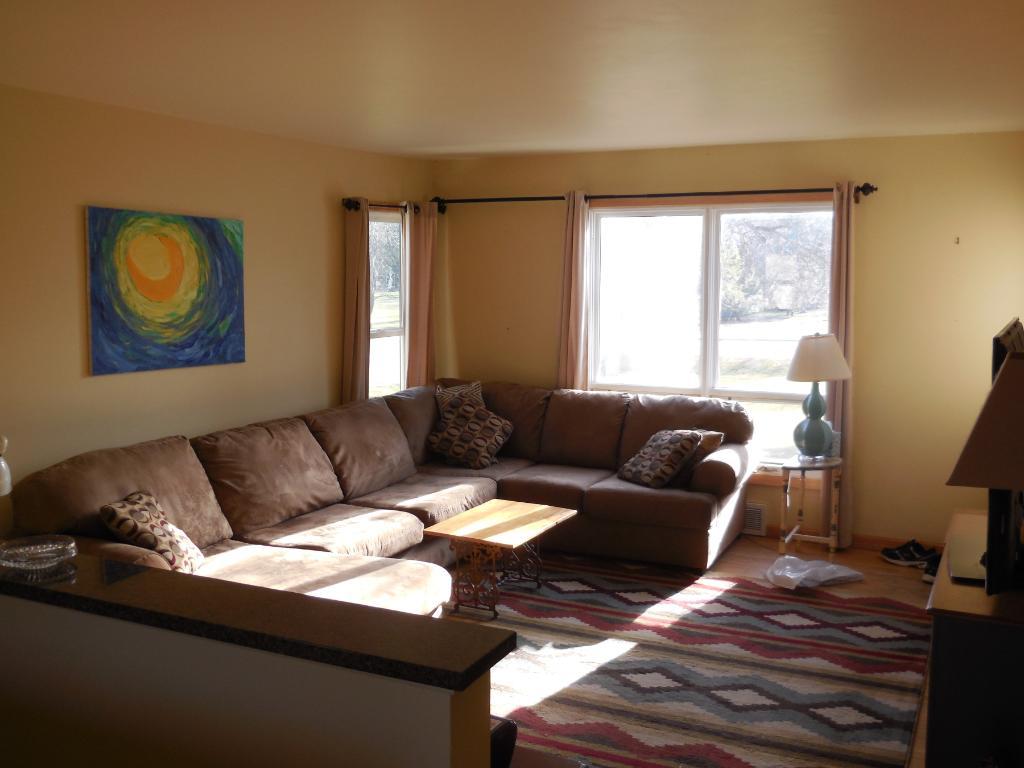 25840 Smithtown Road Shorewood, MN 55331 - Photo 6 of 12 Gallery Image 6