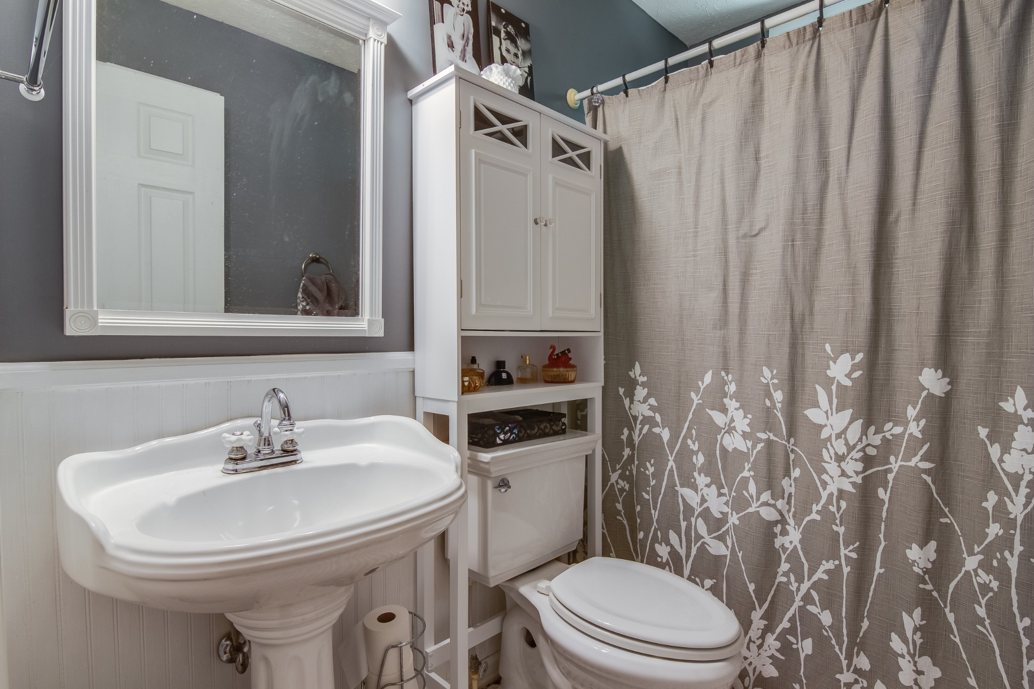 2963 Cole Ridge Road Beechgrove, TN 37018 - Photo 13 of 26 a bathroom with a sink a toilet and shower