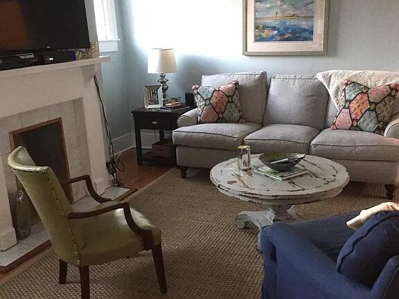 90 Radcliffe Street, Unit B Charleston, SC 29403 - Photo 8 of 21 Living room 2