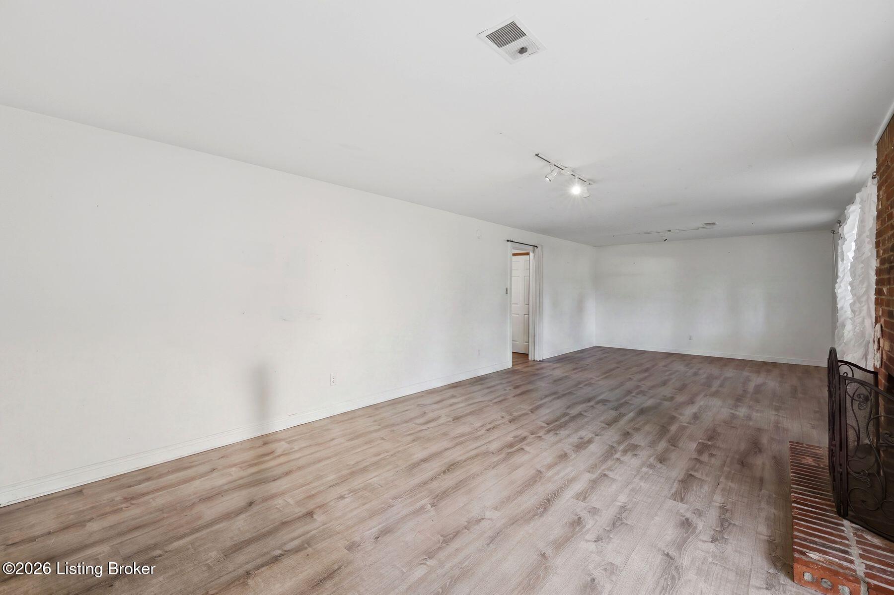 510 Foxgate Road Louisville, KY 40223 - Photo 65 of 67 photo_online_064
