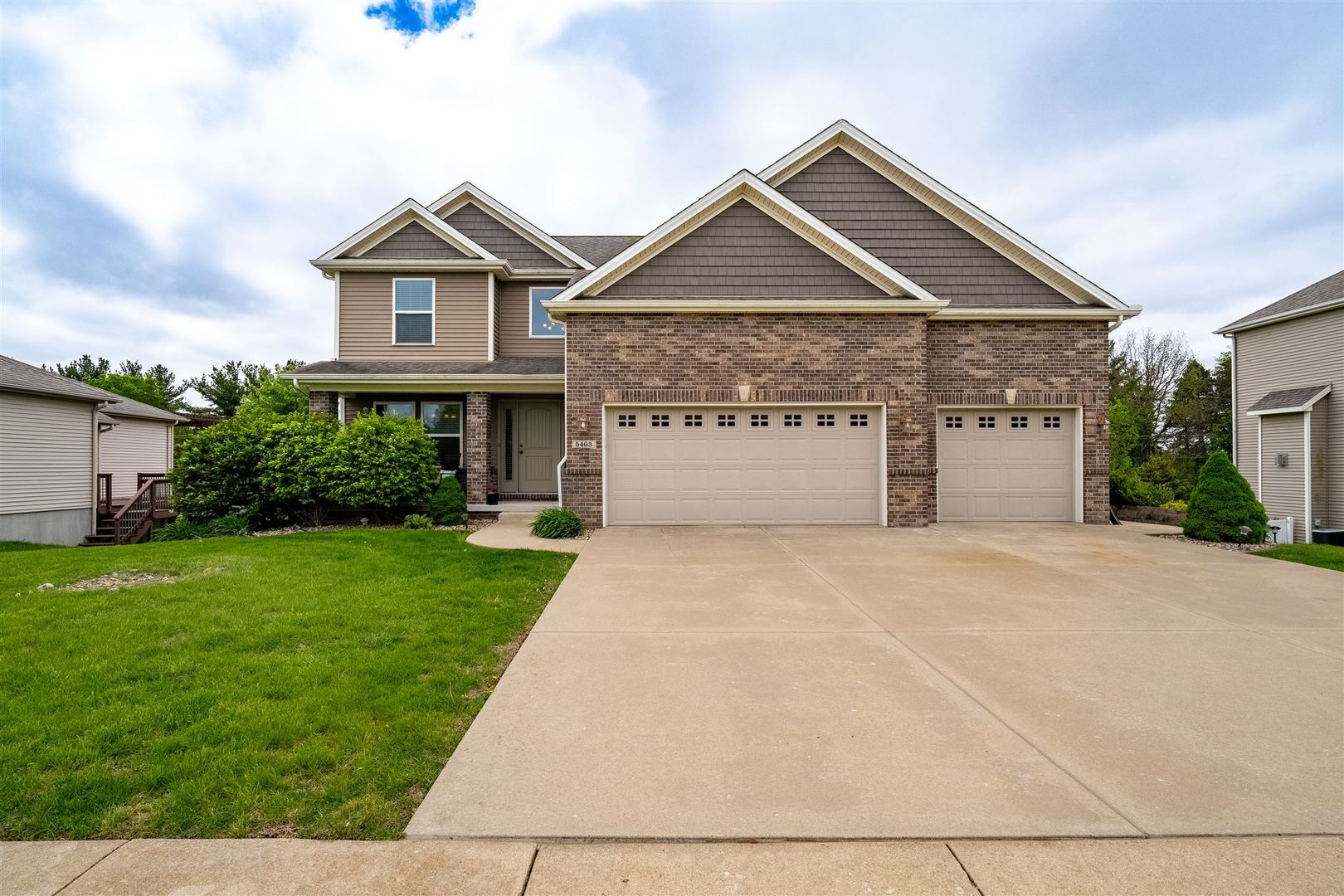 5403 Ferryman Road Bloomington, IL 61705 - Photo 1 of 40