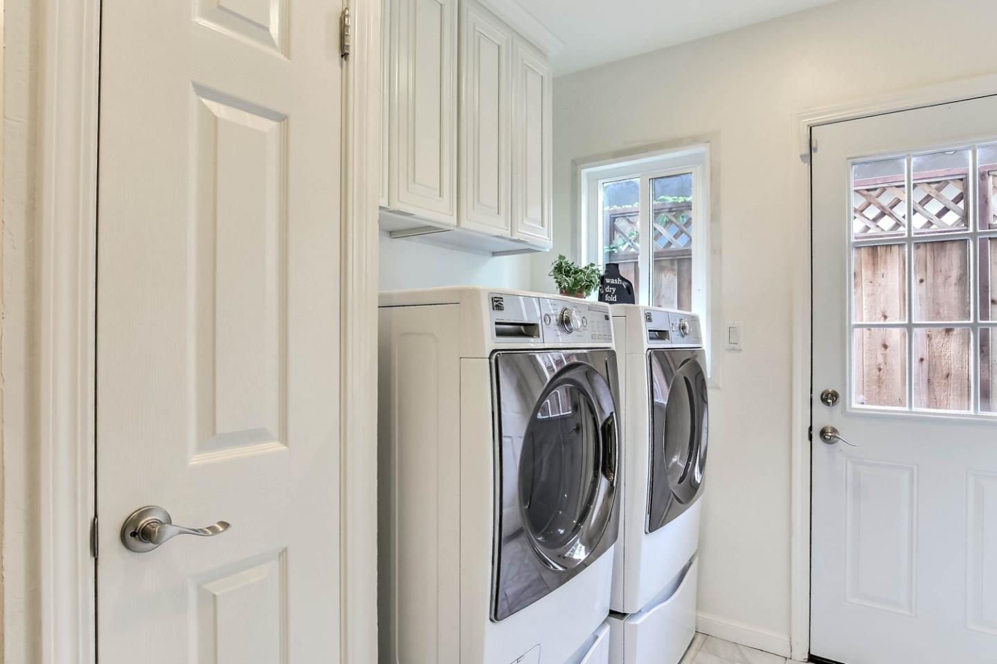 775 Arbor Road Menlo Park, CA 94025 - Photo 18 of 25