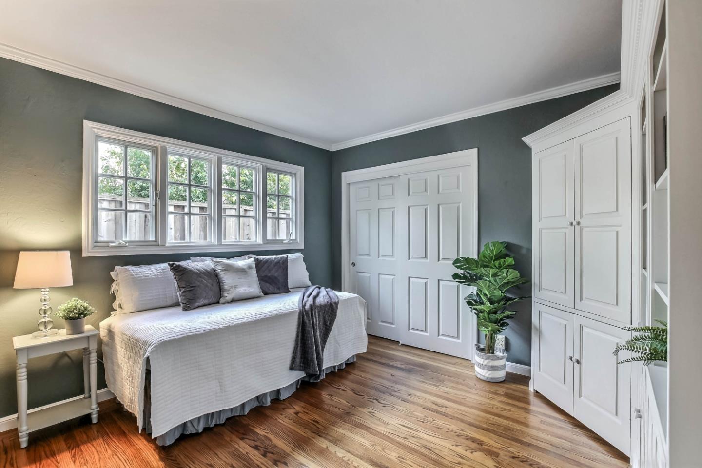 775 Arbor Road Menlo Park, CA 94025 - Photo 4 of 25