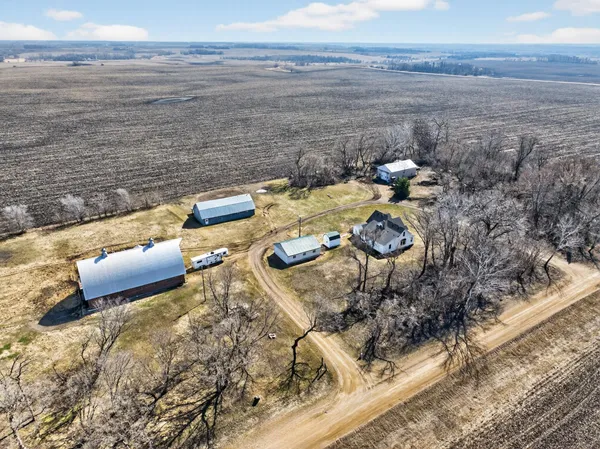 $385,000 | 17624 340th Avenue, Starbuck, MN 56381