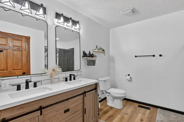 $385,000 | 17624 340th Avenue, Starbuck, MN 56381