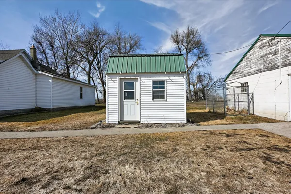 $385,000 | 17624 340th Avenue, Starbuck, MN 56381