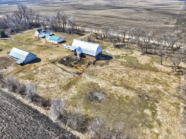 $385,000 | 17624 340th Avenue, Starbuck, MN 56381