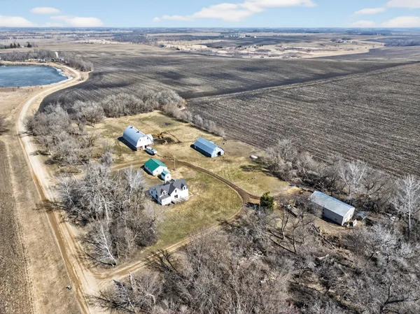 $385,000 | 17624 340th Avenue, Starbuck, MN 56381