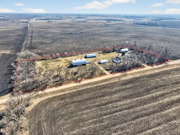 $385,000 | 17624 340th Avenue, Starbuck, MN 56381