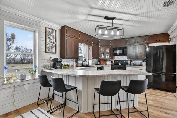 $385,000 | 17624 340th Avenue, Starbuck, MN 56381