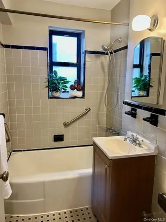 $150,000 | 465 East Lincoln Avenue, Unit 516, Mount Vernon, NY 10552