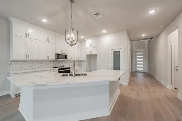 $569,900 | 6420 St George Court, North Richland Hills, TX 76180