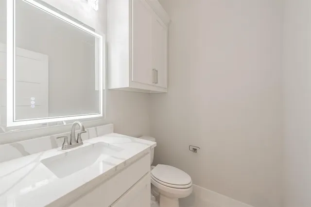 $569,900 | 6420 St George Court, North Richland Hills, TX 76180