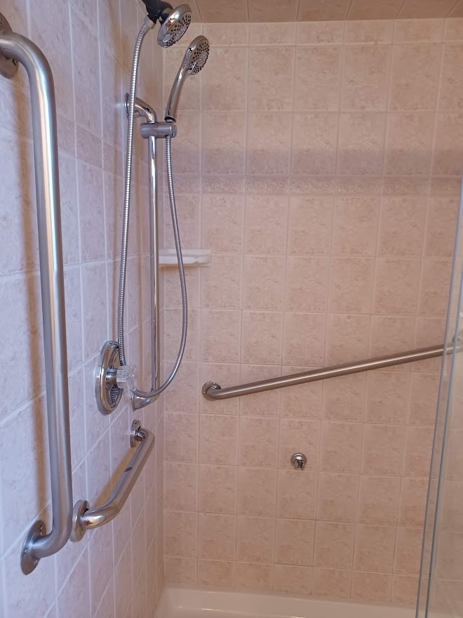 24463 Tufton Street Plainfield, IL 60585 - Photo 18 of 29 a bathroom with a shower