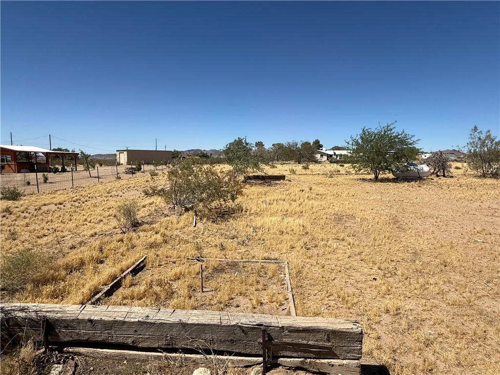 8051 7th Street Dolan Springs, AZ 86441 - Photo 54 of 65 Yard