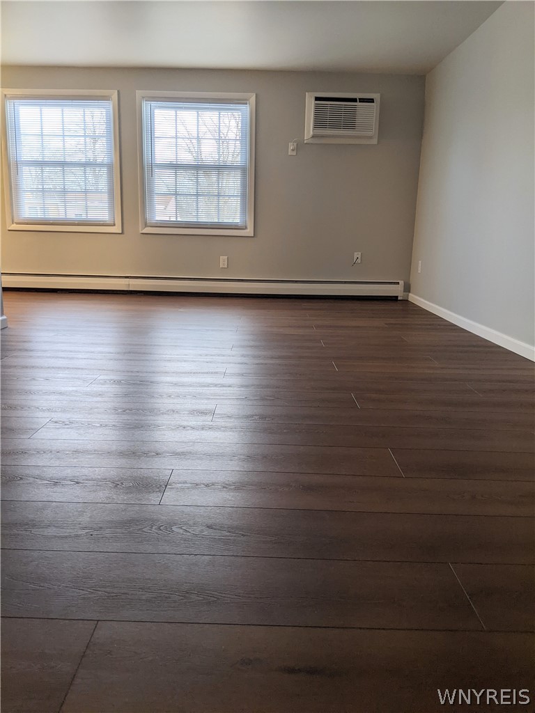 202 South Union Road, Unit 8 Amherst, NY 14221 - Photo 2 of 12 Living room