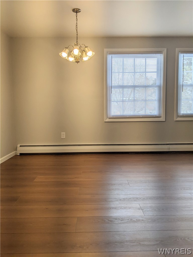 202 South Union Road, Unit 8 Amherst, NY 14221 - Photo 5 of 12 Dining area