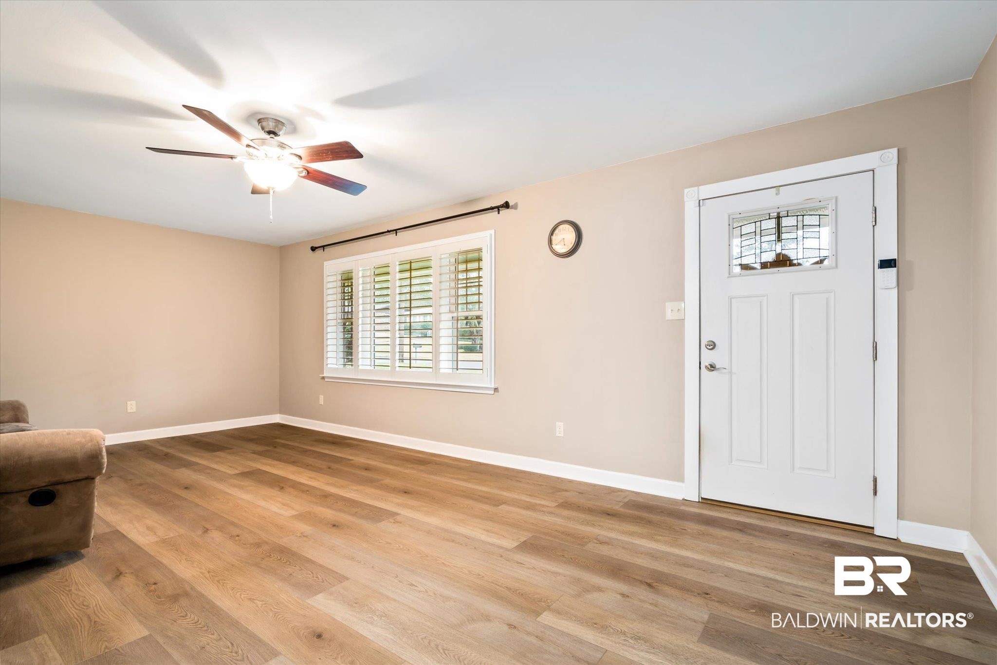 402 Valley Road Mobile, AL 36611 - Photo 2 of 23