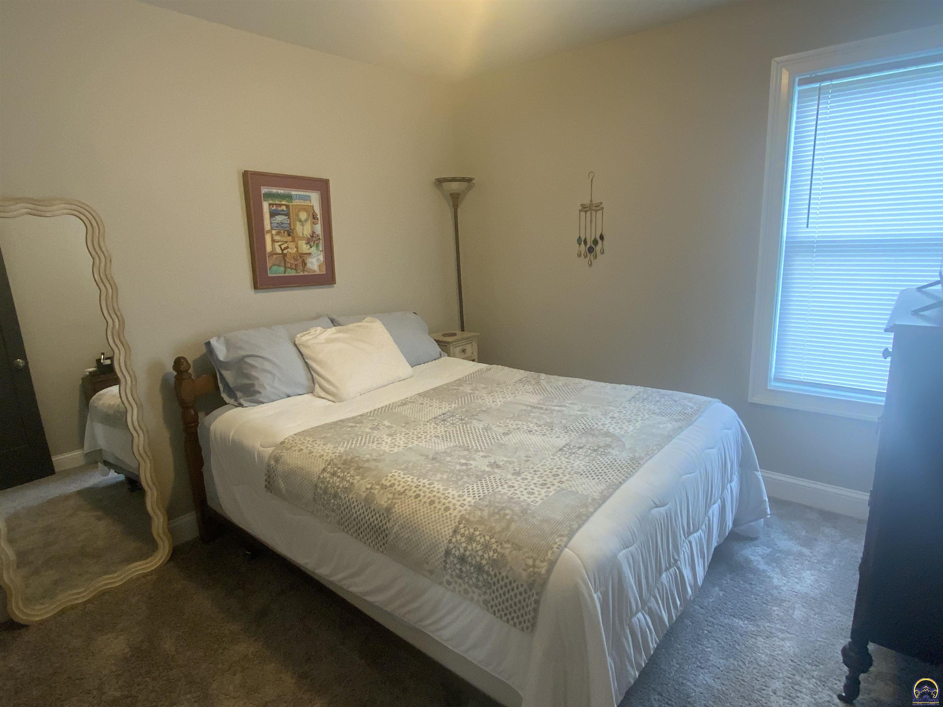 907 16th Street Valley Falls, KS 66088 - Photo 13 of 16