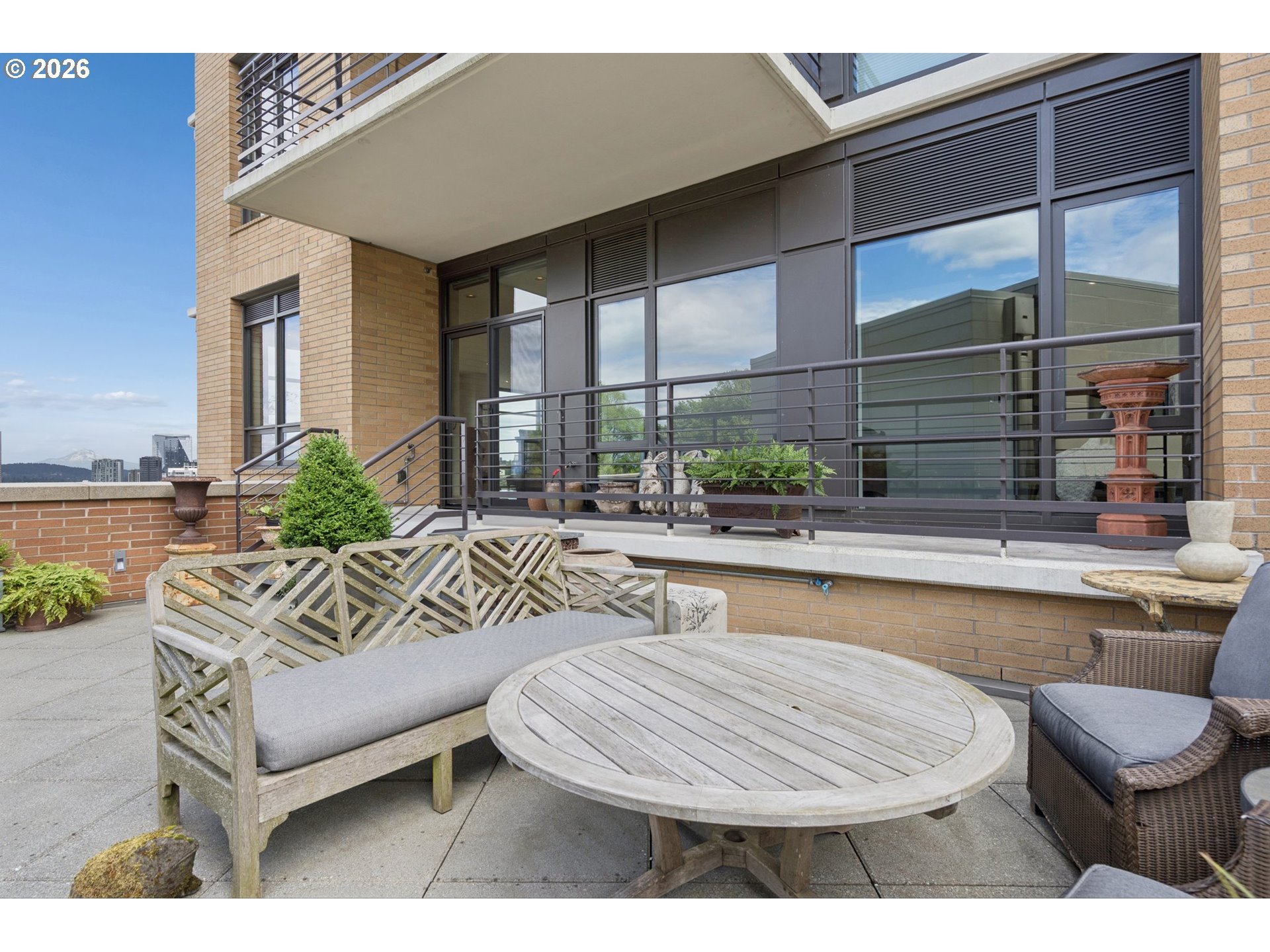 2351 Northwest Westover Road, Unit 601 Portland, OR 97210 - Photo 27 of 34 Deck