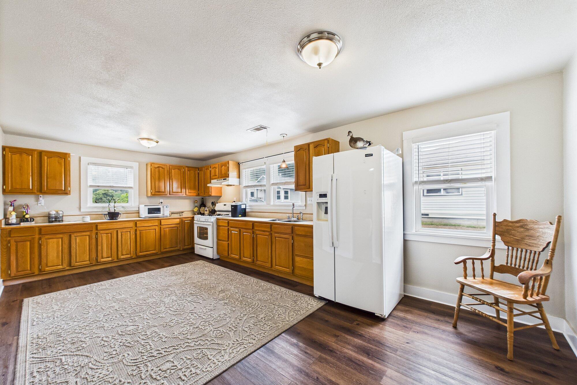 96 Painter Street Rio Dell, CA 95562 - Photo 7 of 17