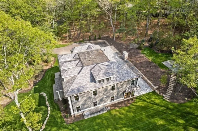 $5,595,000 | 192 Pond Road, Wellesley, MA 02482