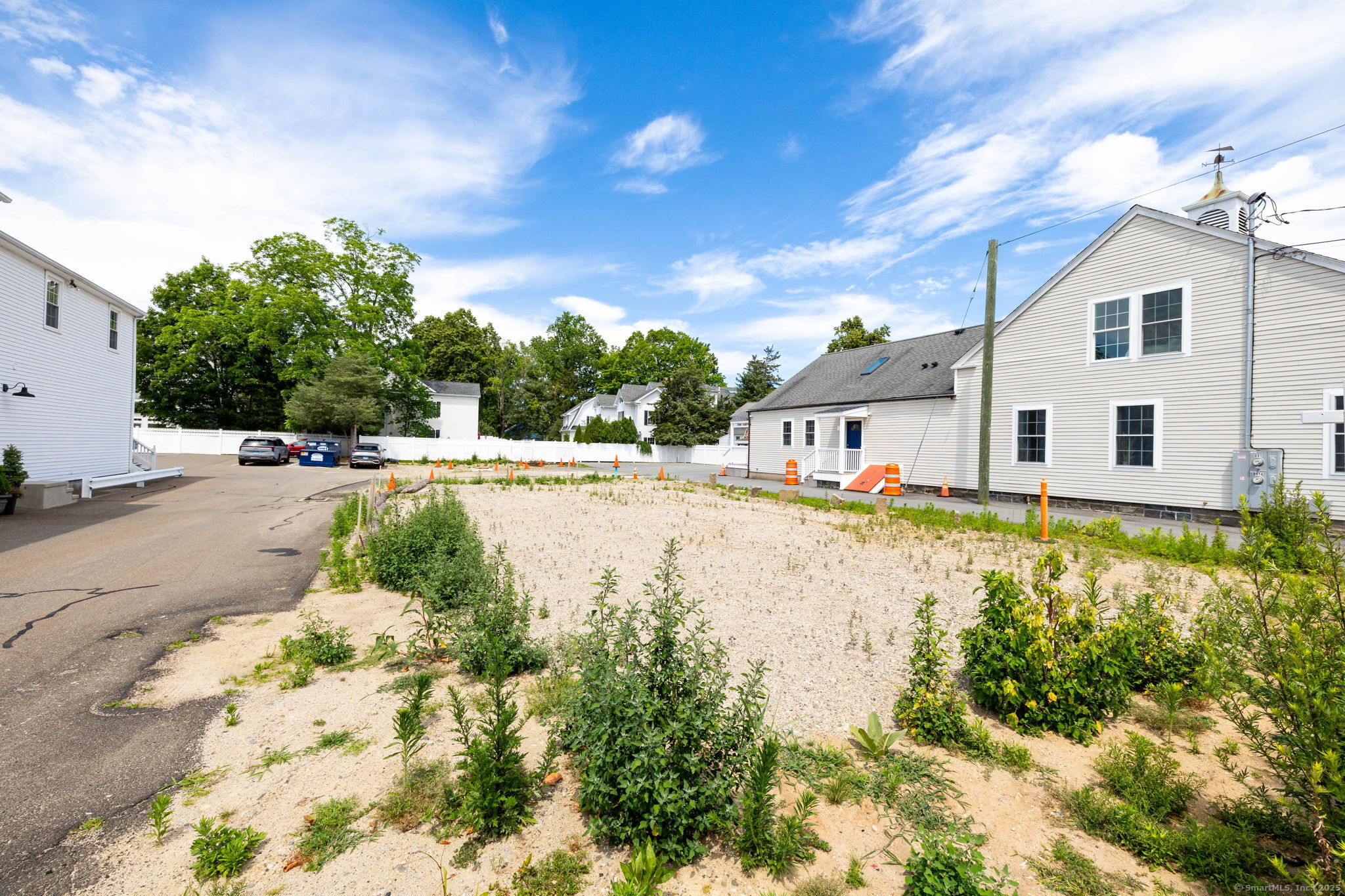 885 Boston Post Road Madison, CT 06443 - Photo 10 of 22 a house view with swimming pool and sitting space