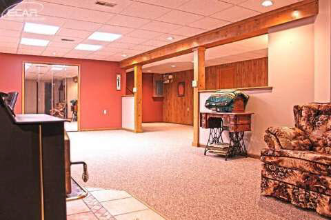 9136 Noblet Road Davison, MI 48423 - Photo 7 of 27 20428040-6.JPG
