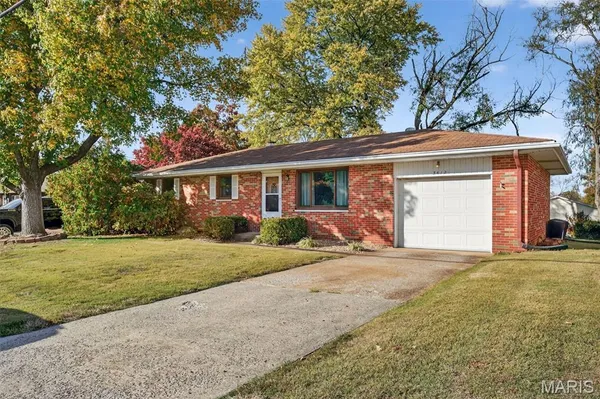 $239,900 | 3412 Emma Lane, Godfrey, IL 62035