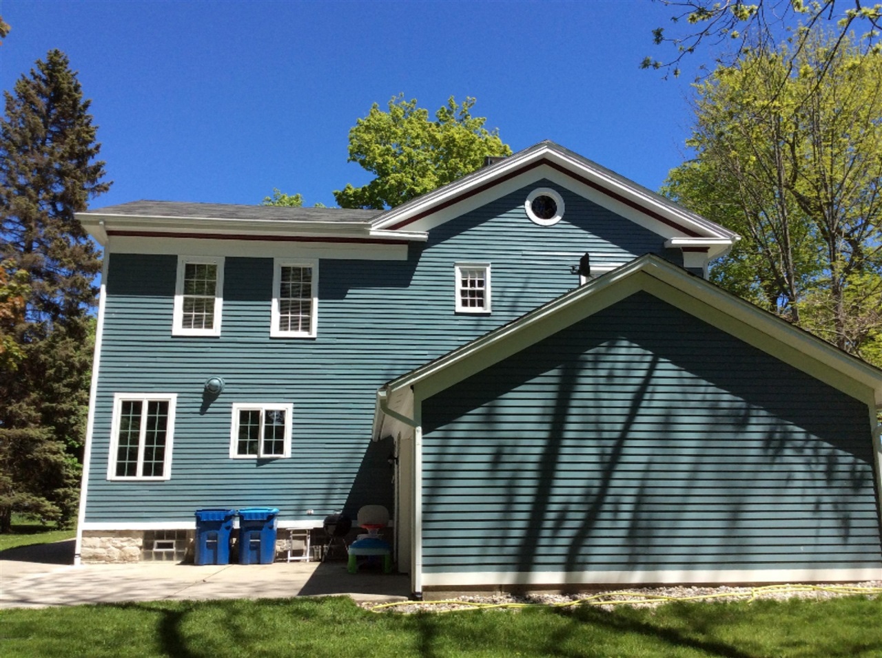 414 Cedar Street Manistee, MI 49660 - Photo 6 of 70