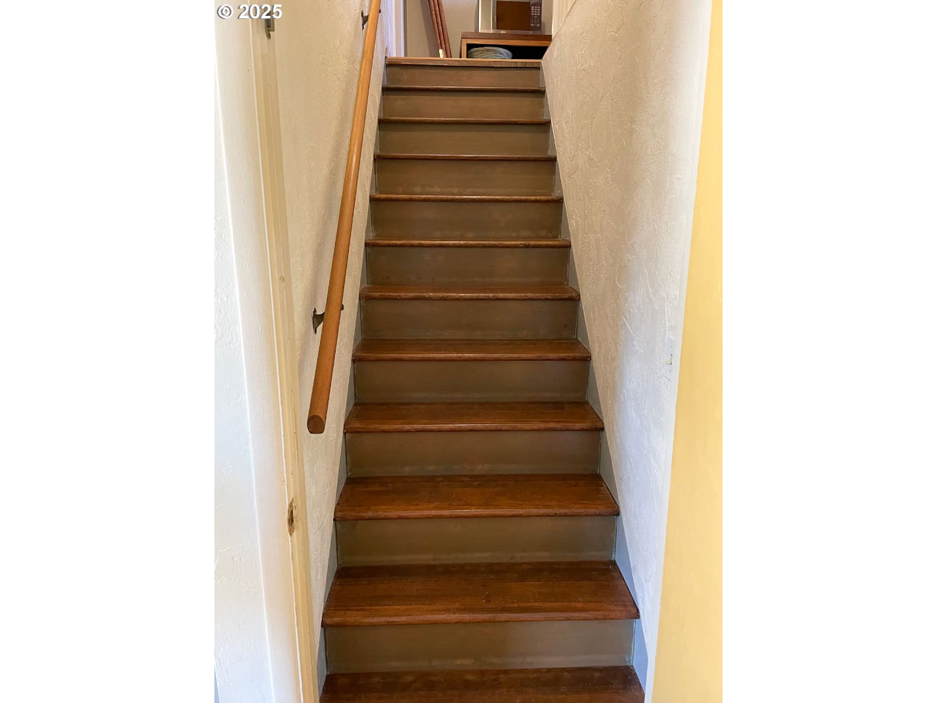 207 West D Street Springfield, OR 97477 - Photo 18 of 37