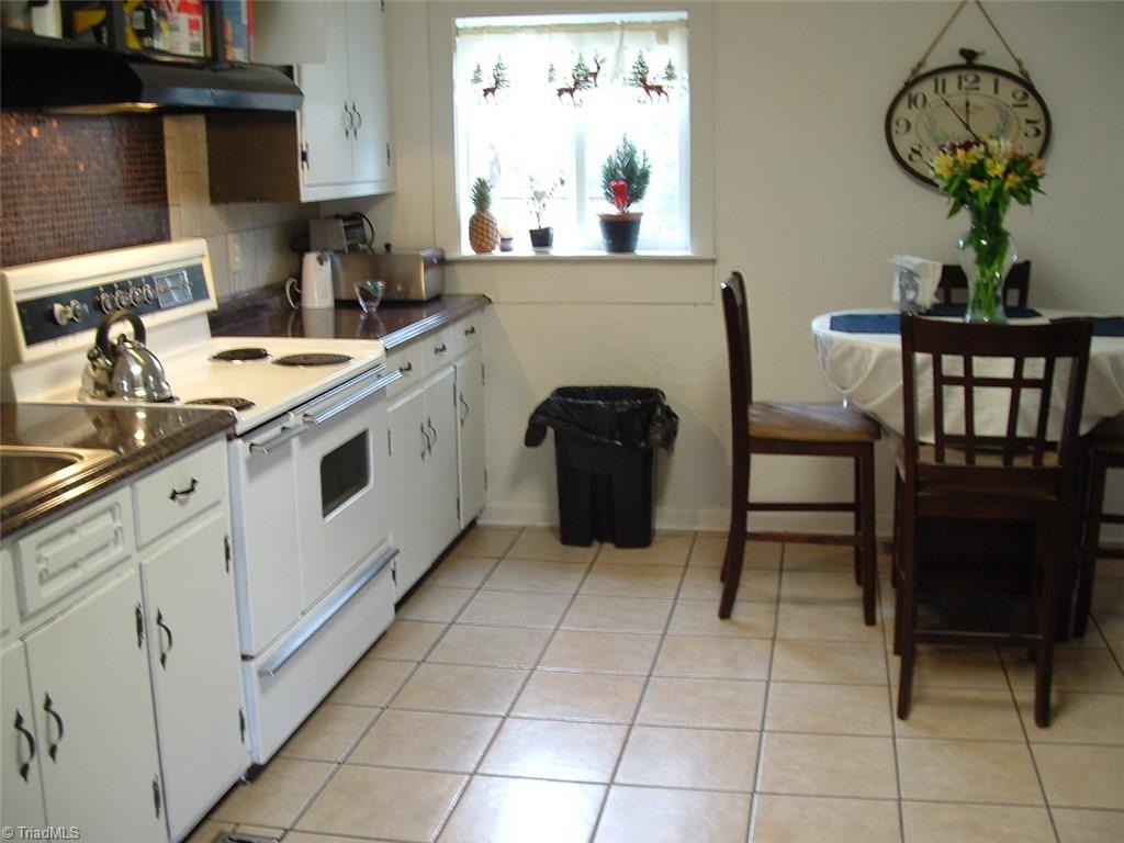 7619 Turnpike Road Archdale, NC 27263 - Photo 4 of 15 Gallery Image 4