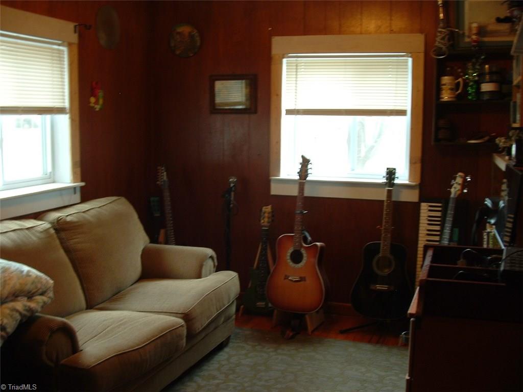 7619 Turnpike Road Archdale, NC 27263 - Photo 10 of 15 Gallery Image 10