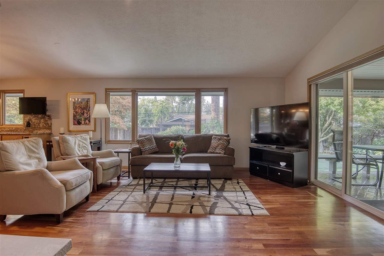 910 West Comstock Court Spokane, WA 99203 - Photo 13 of 49