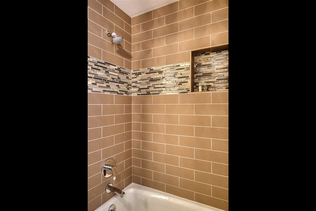 910 West Comstock Court Spokane, WA 99203 - Photo 22 of 49