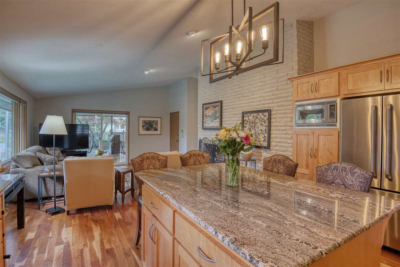 910 West Comstock Court Spokane, WA 99203 - Photo 10 of 49