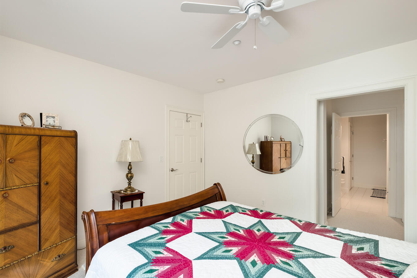 100 Shepard's Cove Road, Unit G108 Kittery, ME 03904 - Photo 29 of 46 Guest BR toward full bath