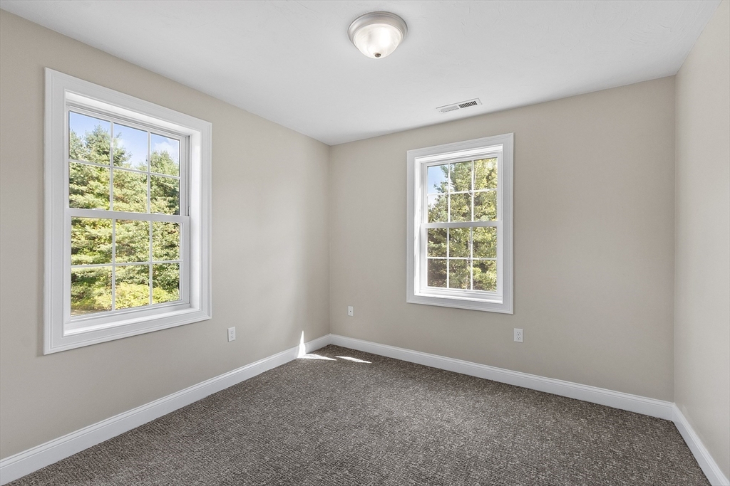 23 Shawnee Road, Unit 23 Pepperell, MA 01463 - Photo 15 of 33