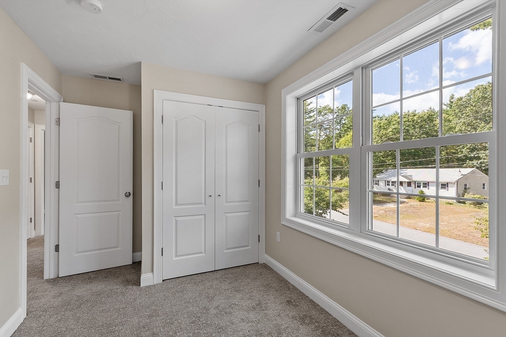 23 Shawnee Road, Unit 23 Pepperell, MA 01463 - Photo 20 of 33