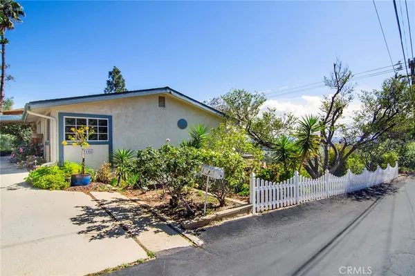 $849,000 | 7158 Leota Lane, Canoga Park, CA 91304